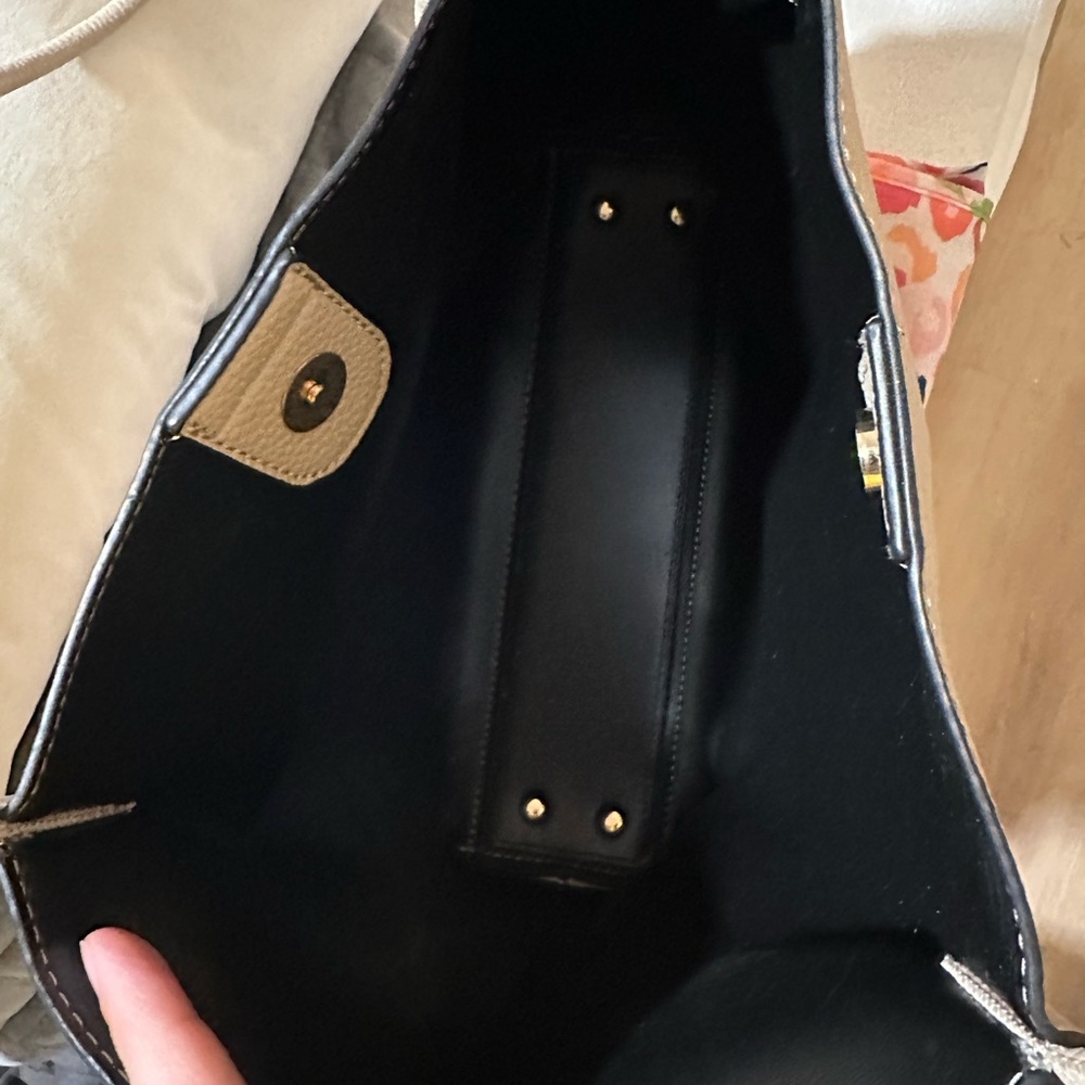 Purse - Picture 3 of 3
